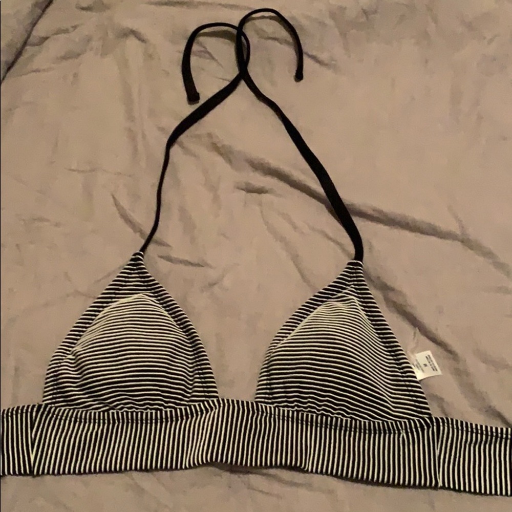Shade and Shore bikkini top